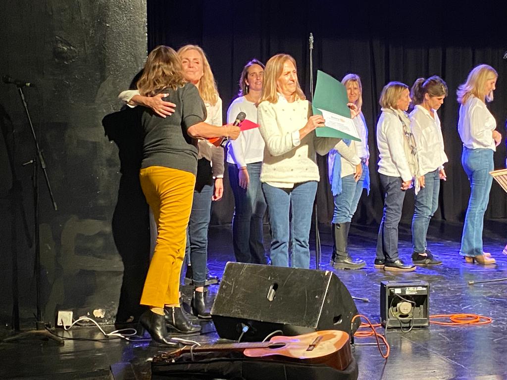 Encuentro a beneficio de coro y danza 