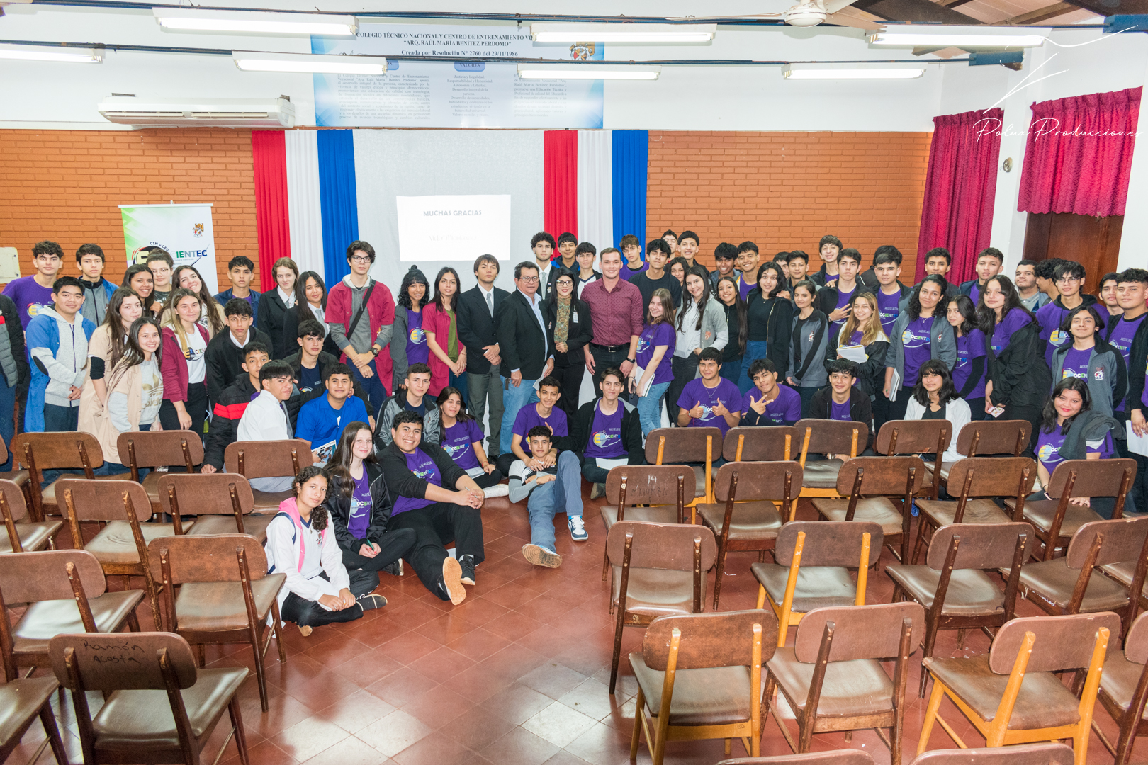 Charla sobre liderazgo juvenil