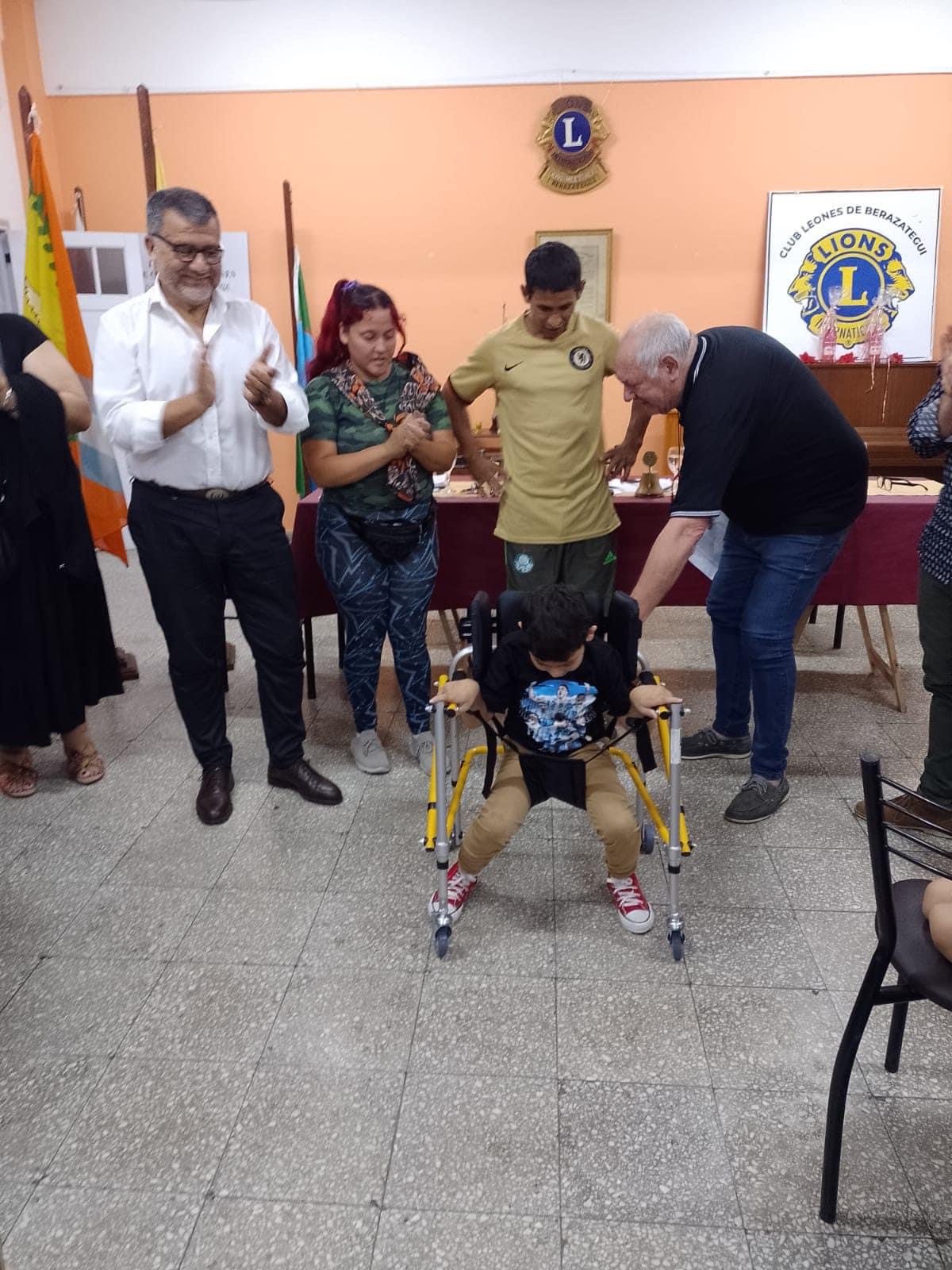 Donación de andador postural