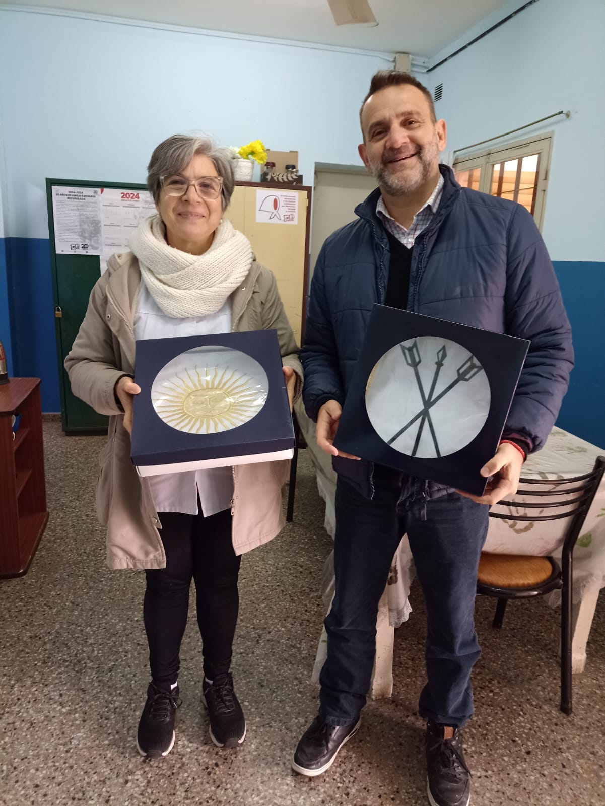 Entrega de banderas de ceremonia a la Escuela n.° 1172 “Paul Harris”