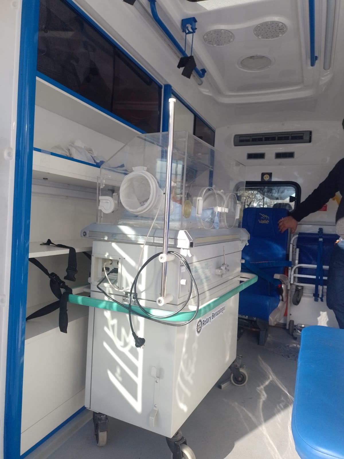 Incubadora para terapia de neonatología