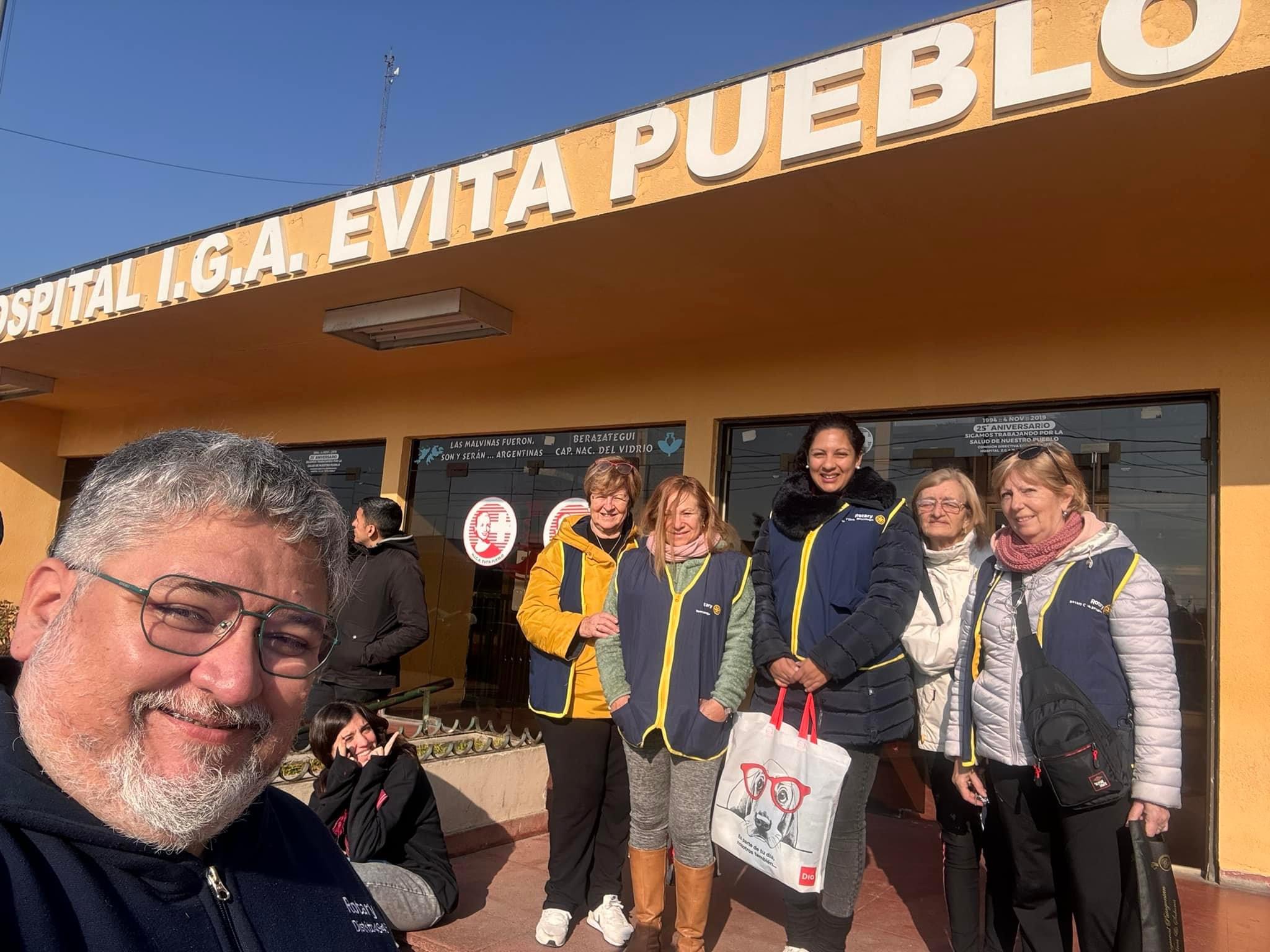 Ropa tejida para la maternidad del Hospital Evita Pueblo