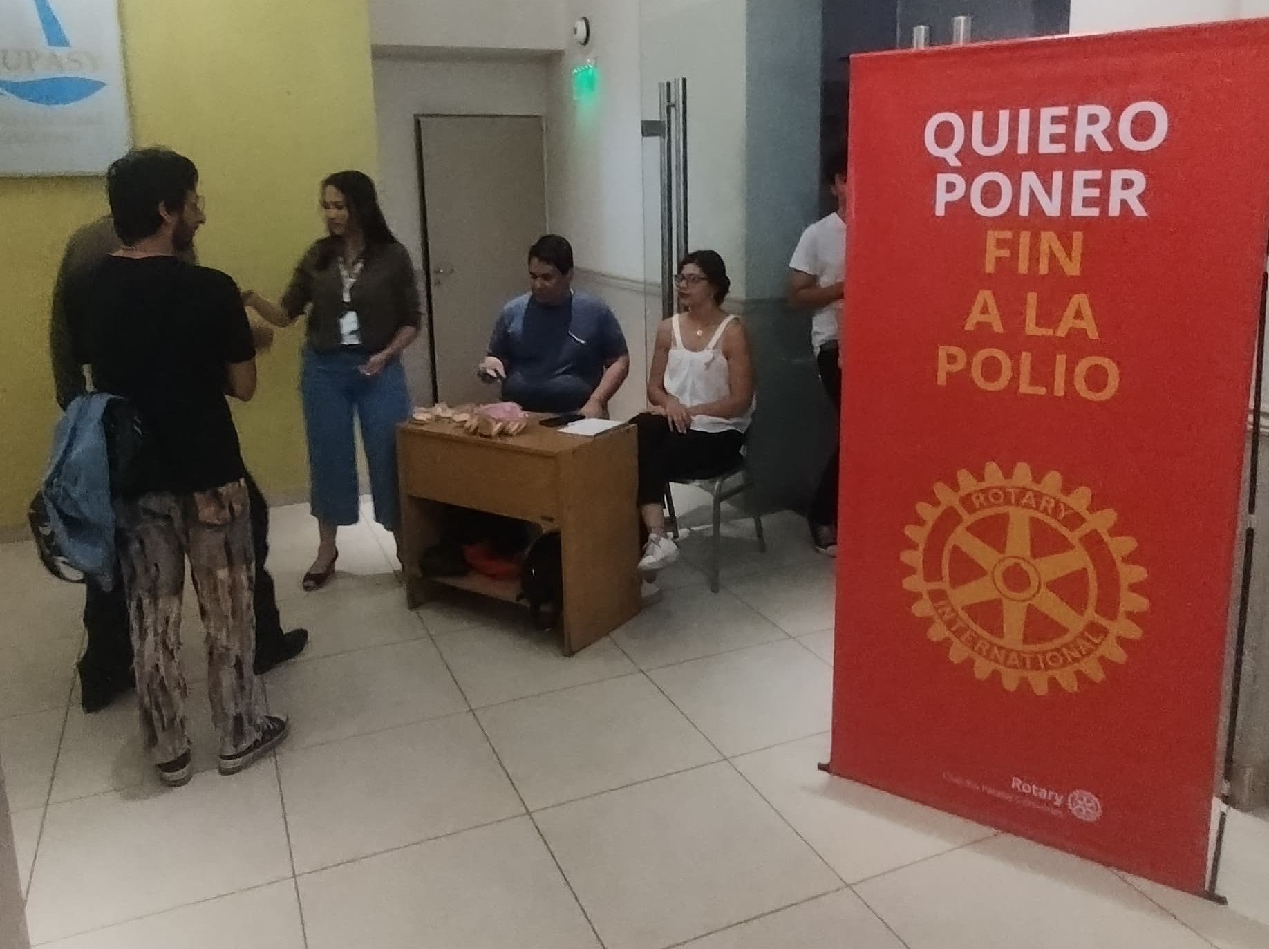 Obra de teatro para recaudación de PolioPlus