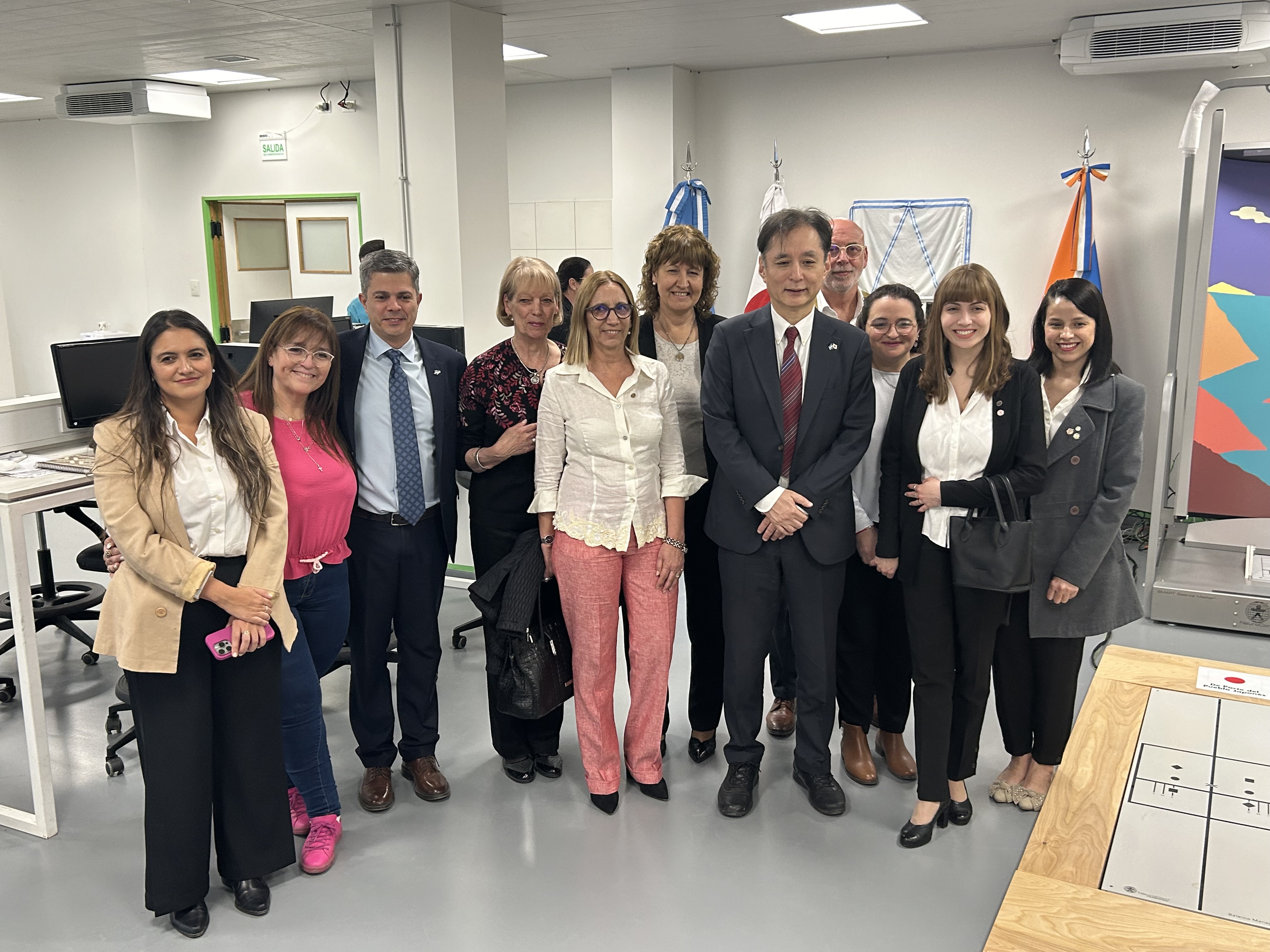 Importante colaboración de la Embajada de Japón con el Centro de Rehabilitación de Ushuaia