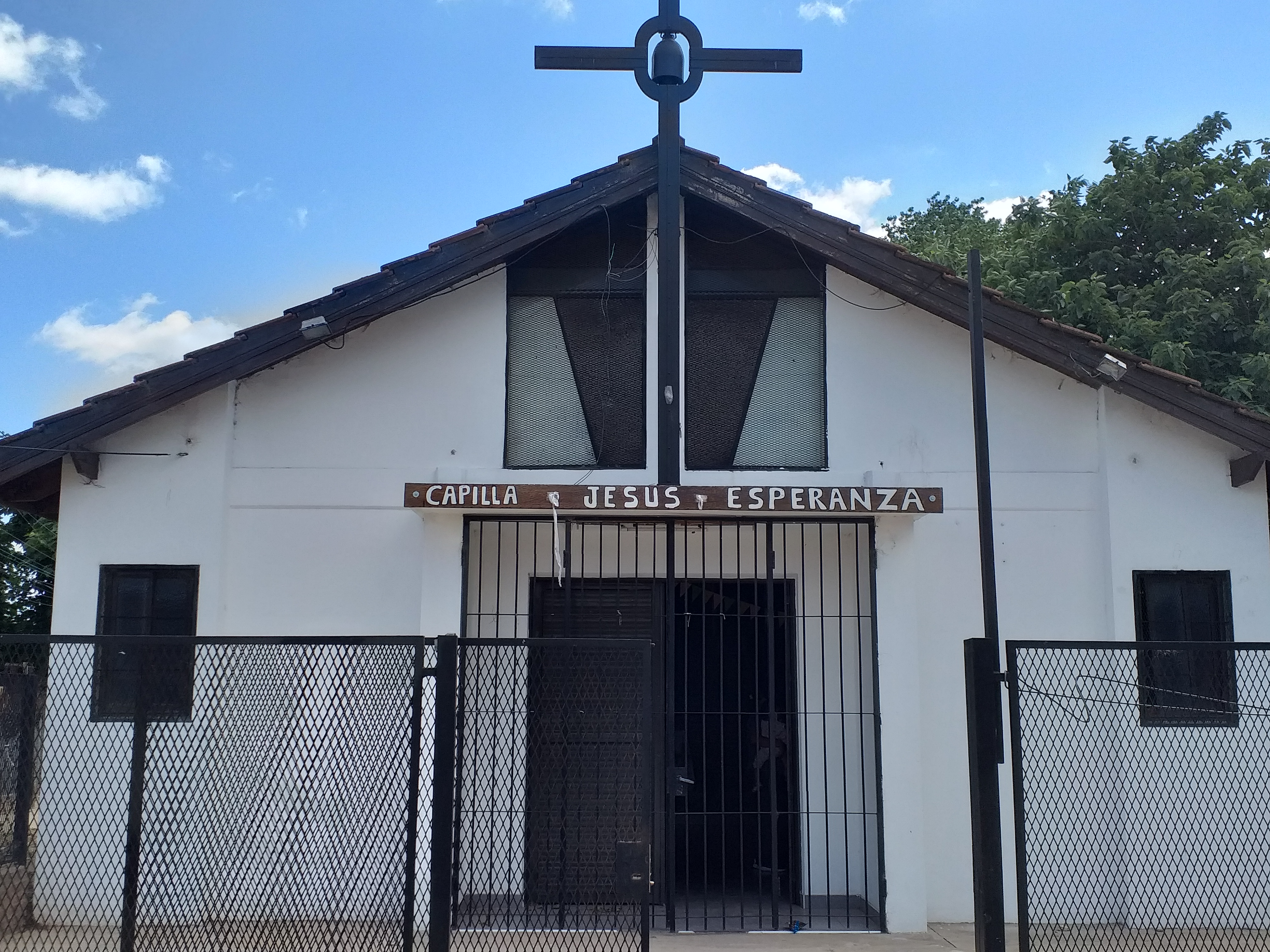 Alimentos no perecederos para capilla de Ezpeleta