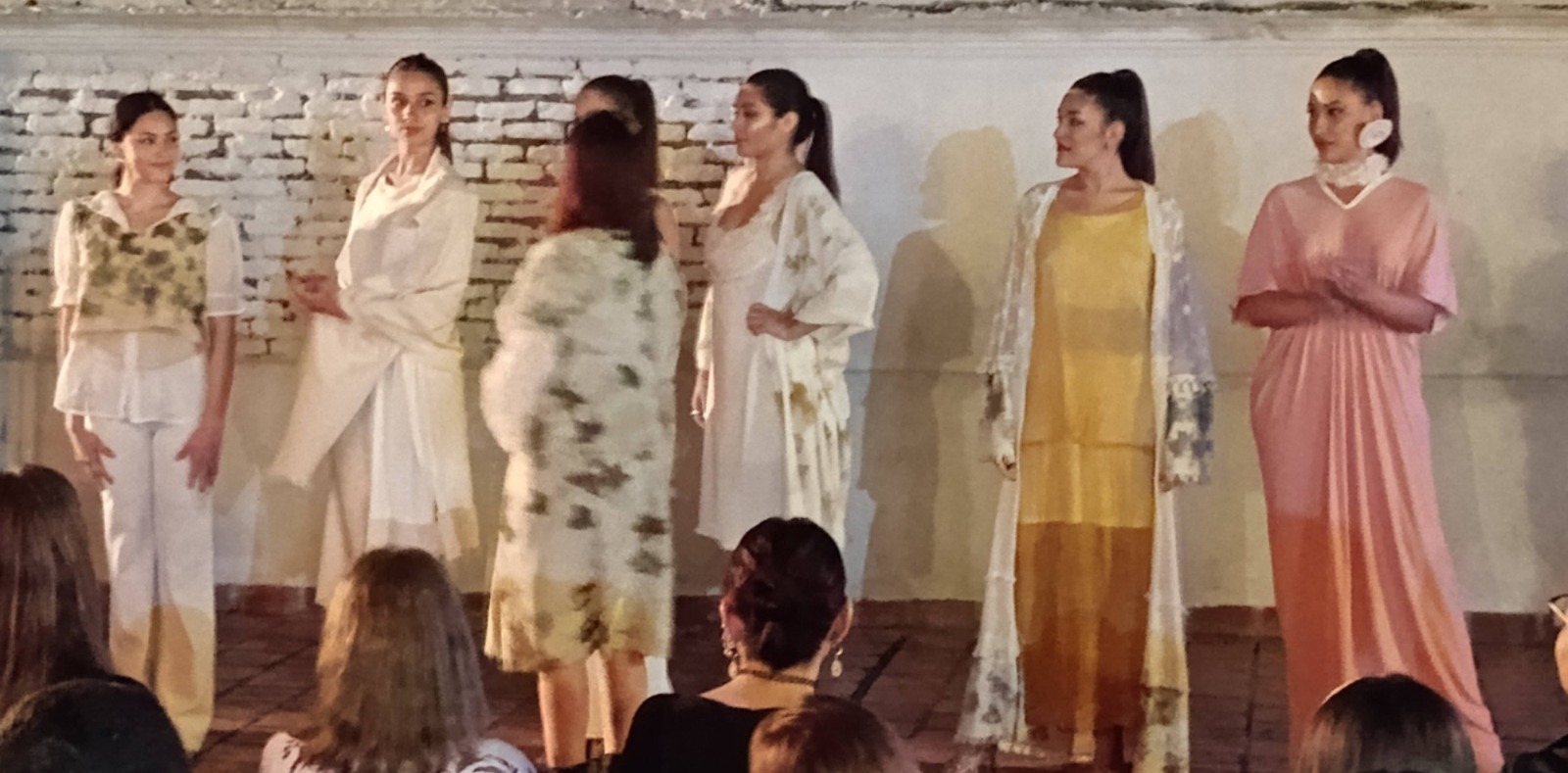 Desfile a beneficio: moda y solidaridad en la lucha contra el cáncer