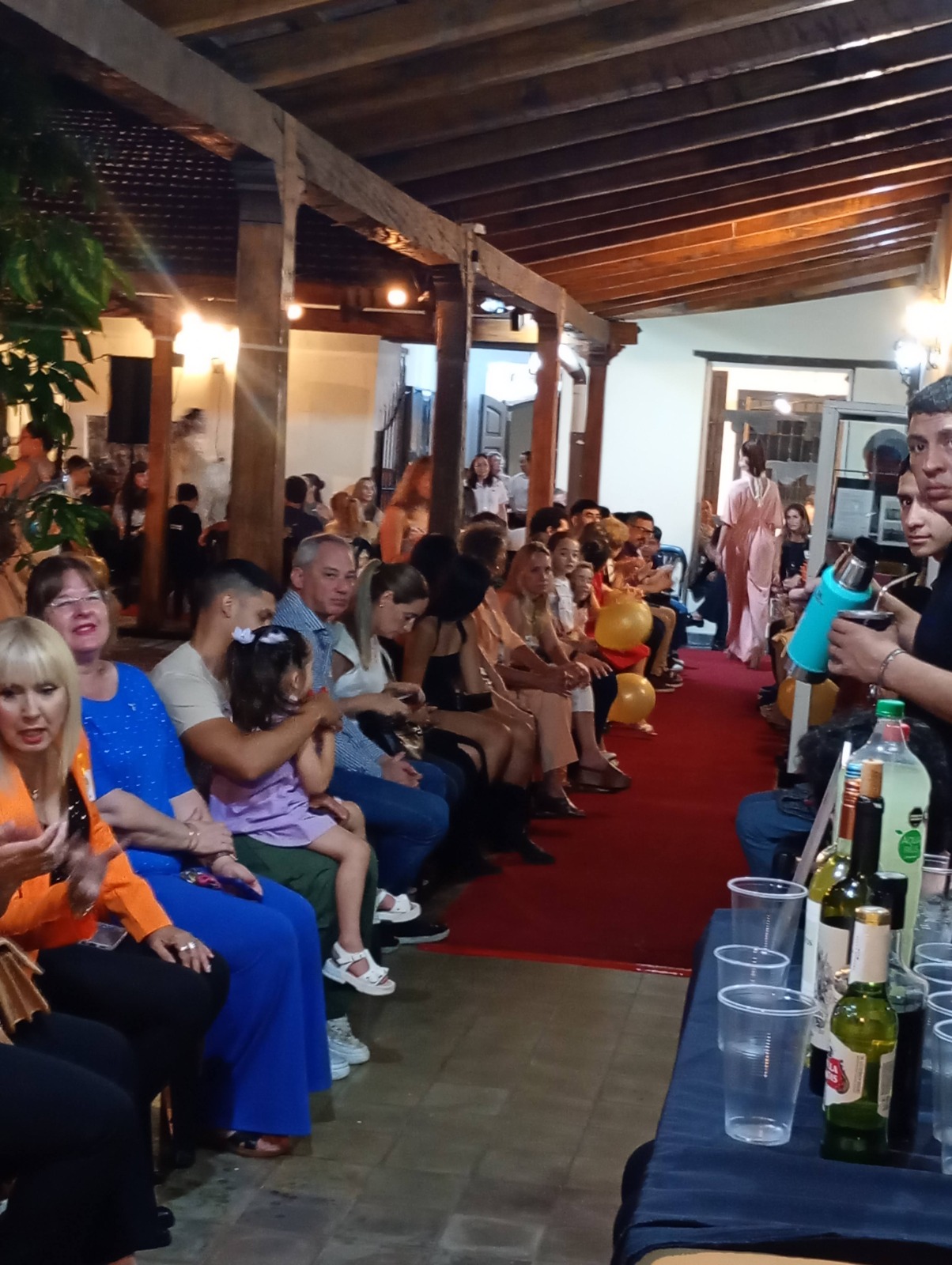 Desfile a beneficio: moda y solidaridad en la lucha contra el cáncer