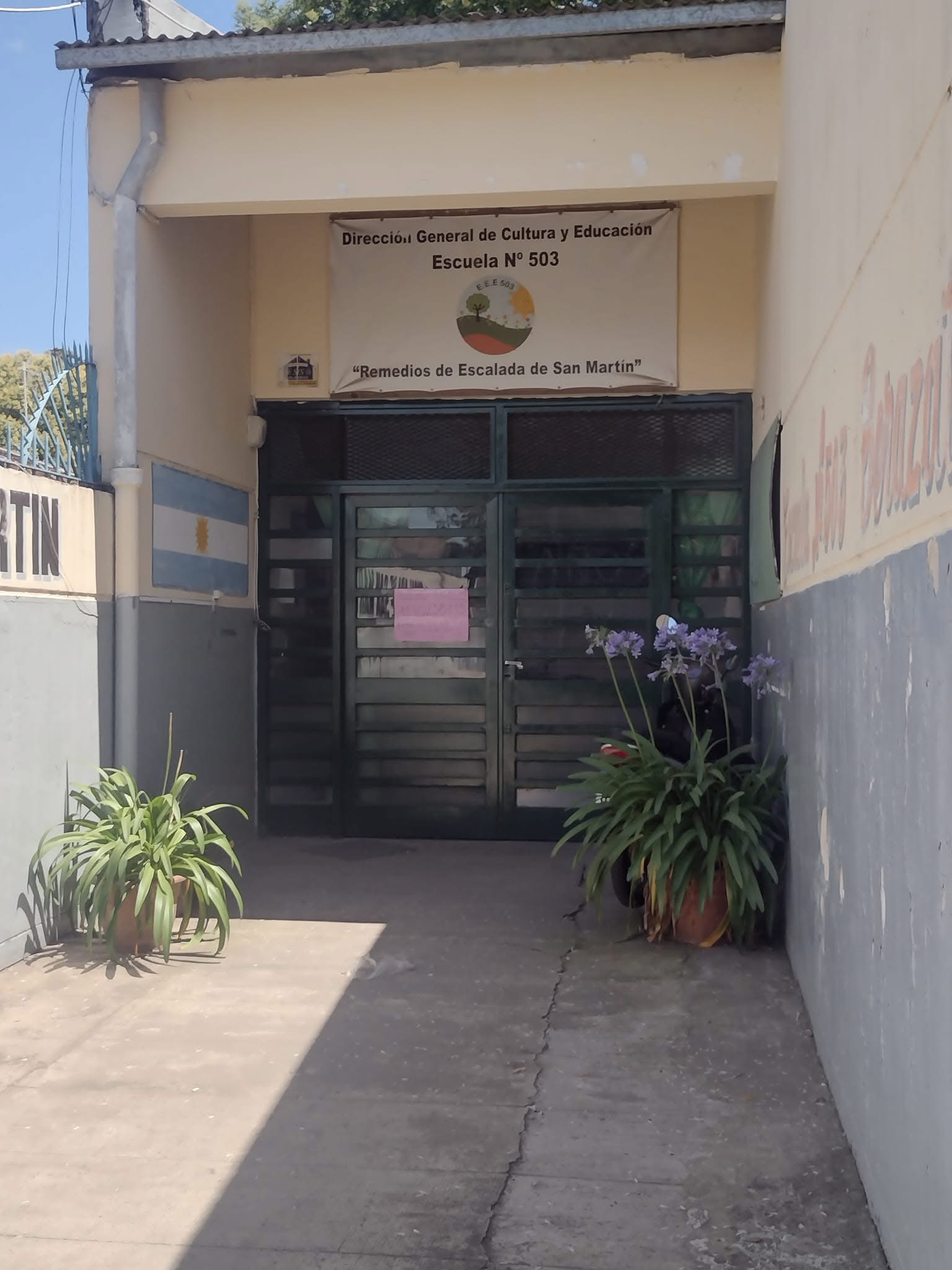 Golosinas para los alumnos de la Escuela de Educación Especial n.° 503