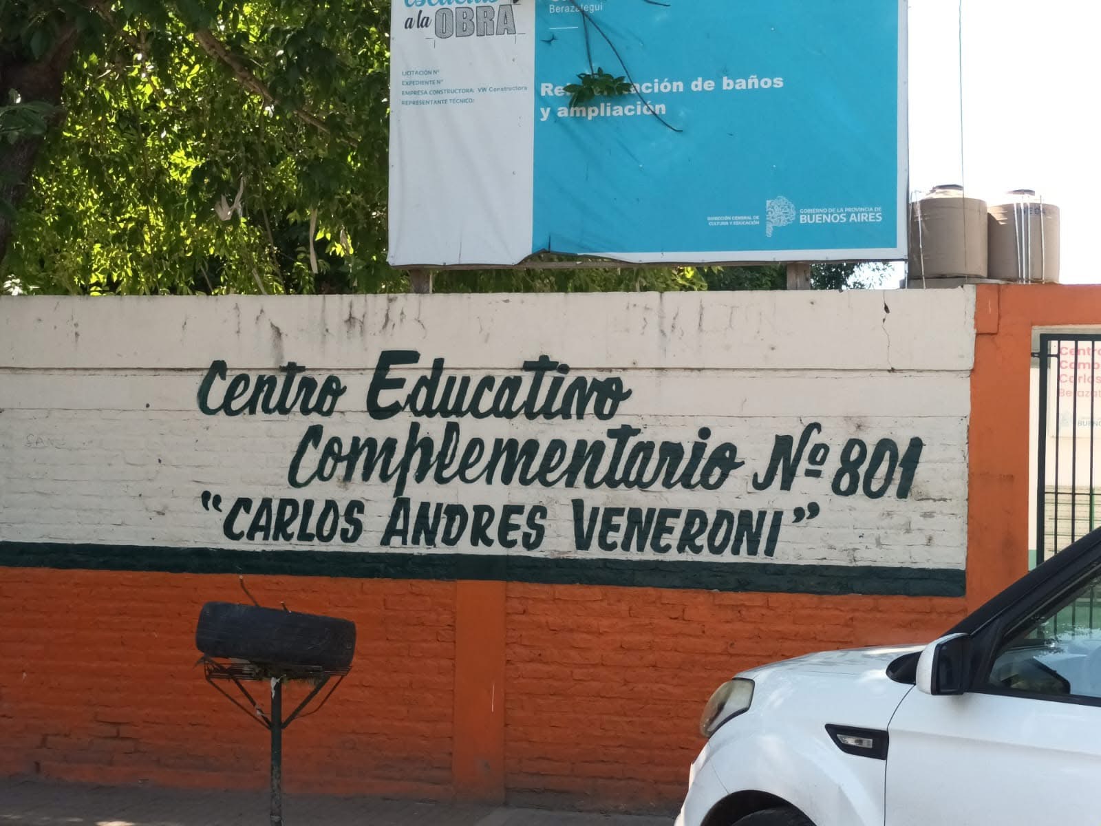 Juguetes y golosinas para los alumnos del Centro Educativo Complementario n.° 801