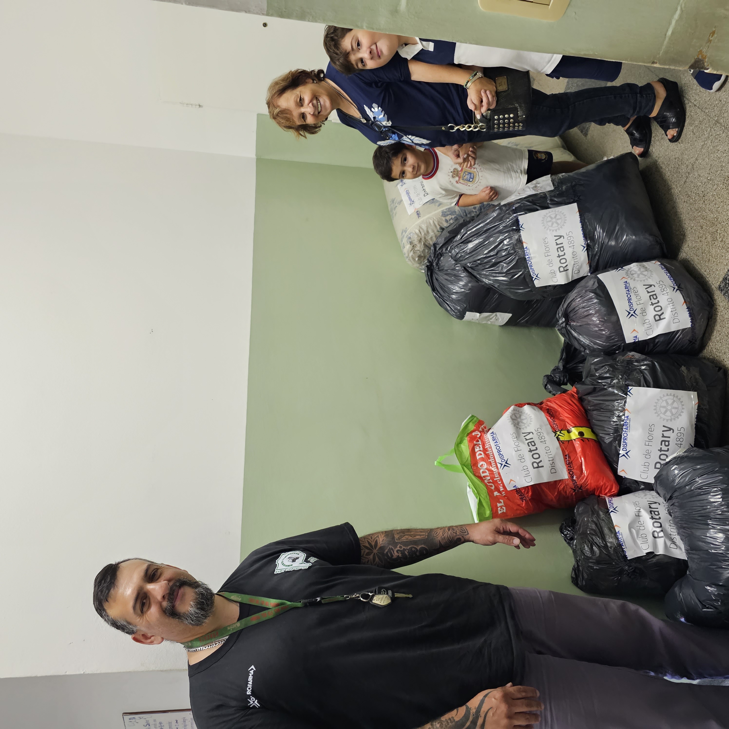 Donacion a Caritas en la Basilica San Jose de Flores