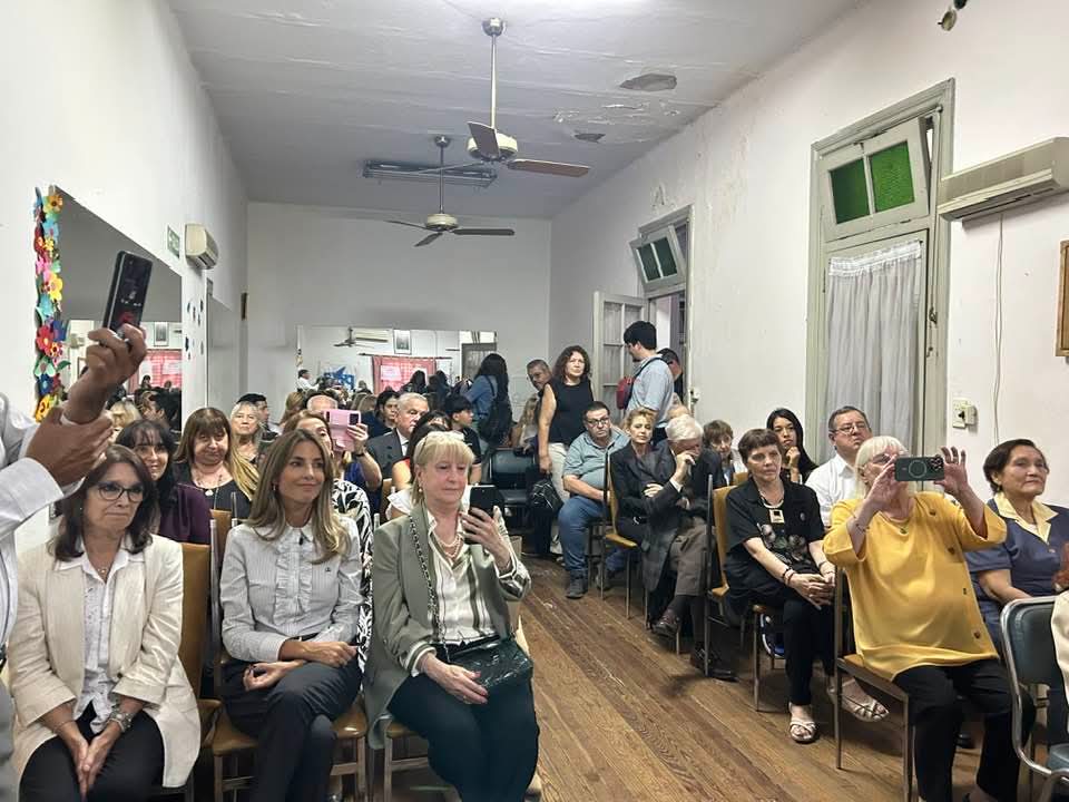 El Rotary Club de Flores entrego Reconocimientos a mujeres destacadas de la comunidad.