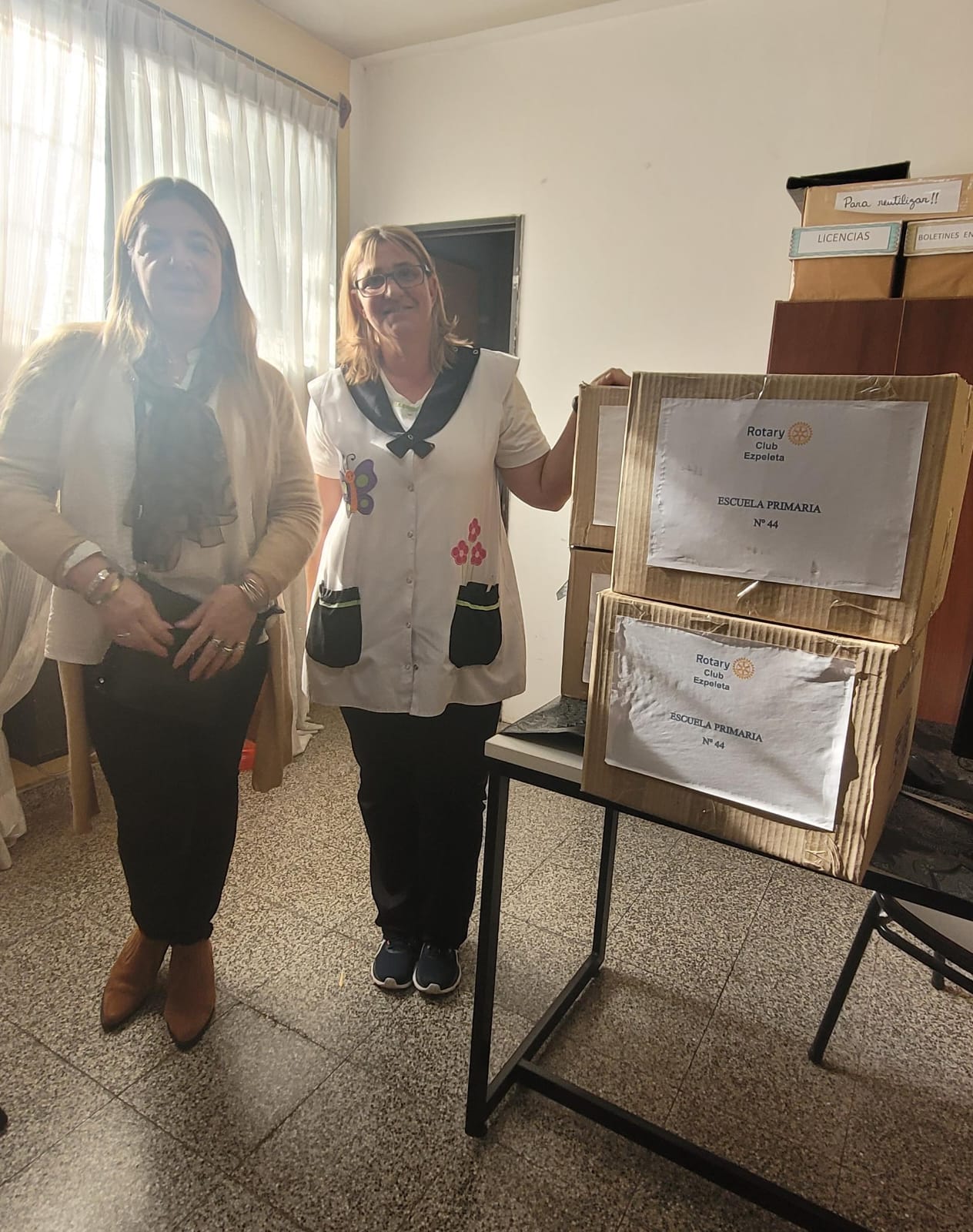 ROTARY CLUB EZPELETA APOYANDO A LA EDUCACIÓN PÚBLICA