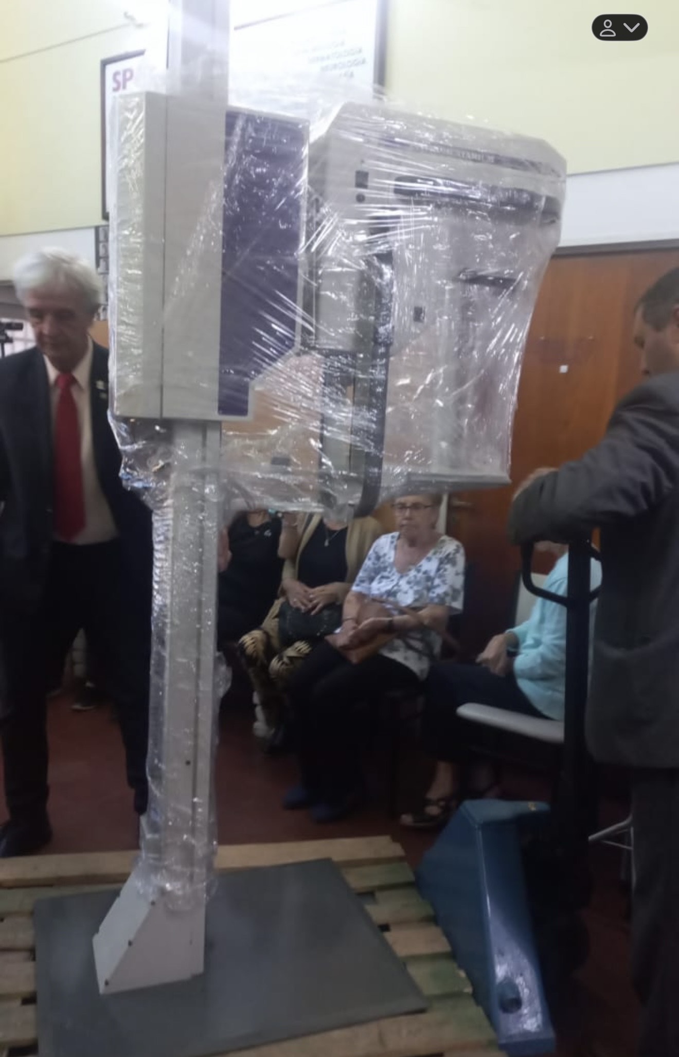 Donacion Mamografo Salita de primeros auxilios de Haedo