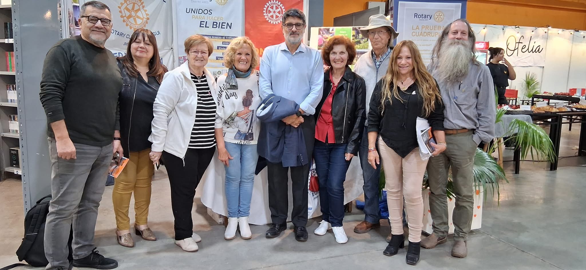 Firma de ejemplares del libro Infancia robada