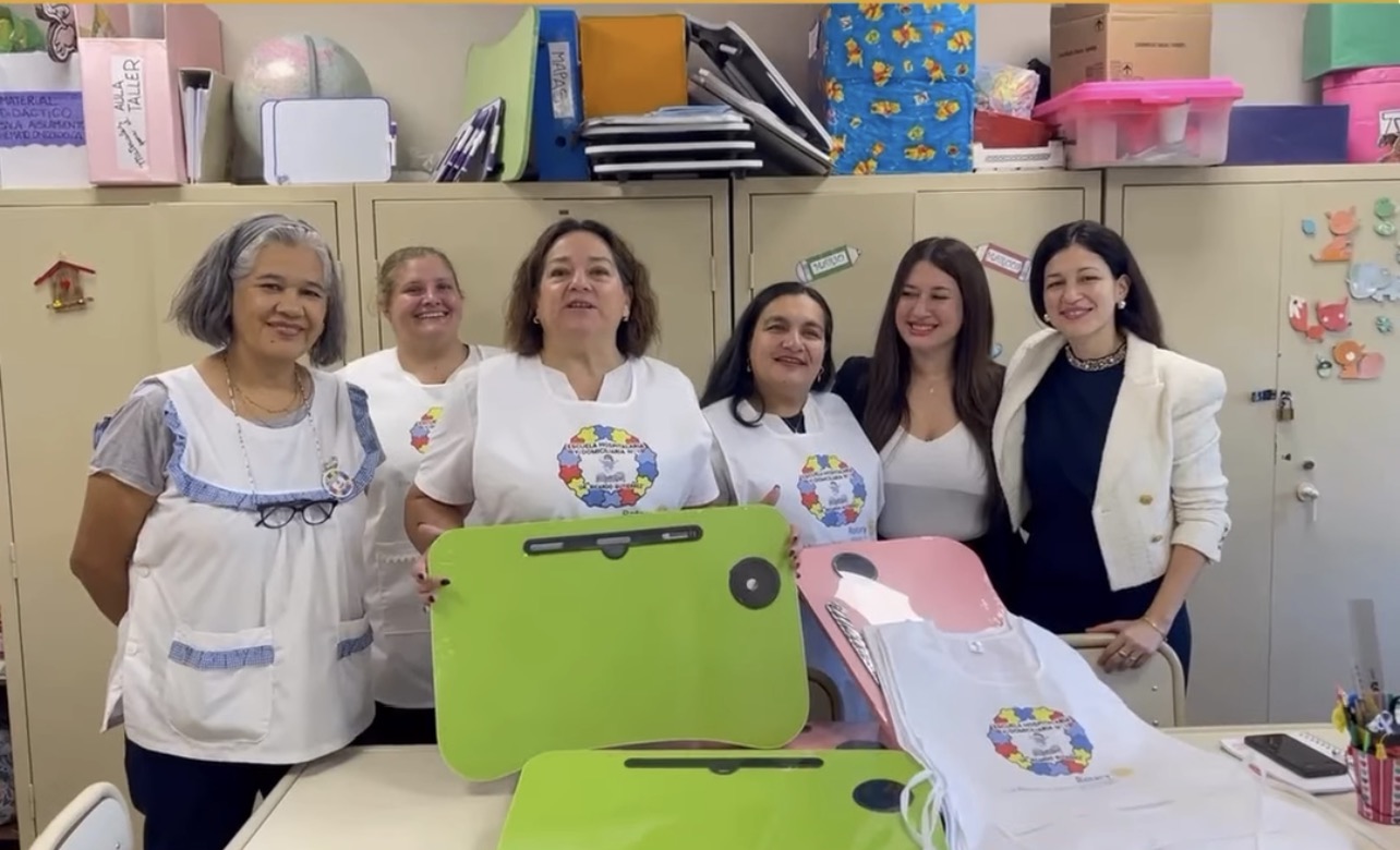Entrega de materiales adquiridos por Subvención Distrital