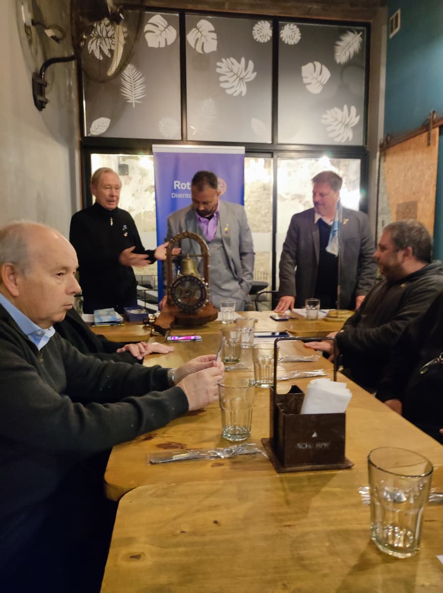 Cambio de autoridades Rotary Club San Clemente 2026-2027
