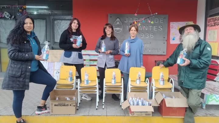 DONACION R.BERAZATEGUI AL JARDIN DEL PARQUE