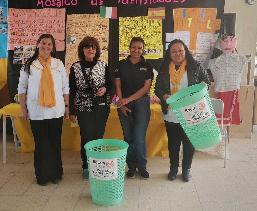 Colecta de tapitas plásticas en escuelas