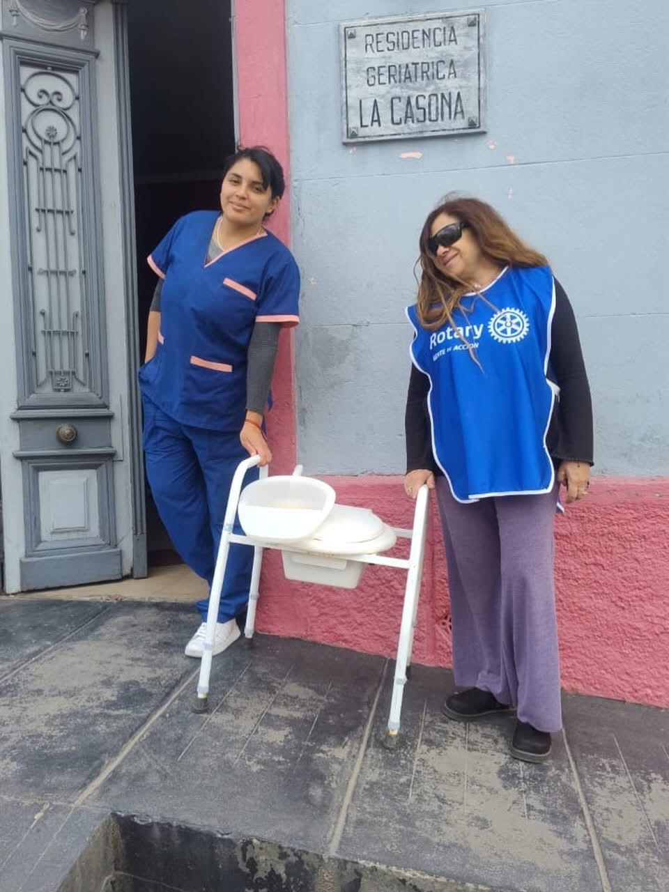 DONACION PARA LA CASONA, ELEMENTO PARA PERSONAS MAYORES.