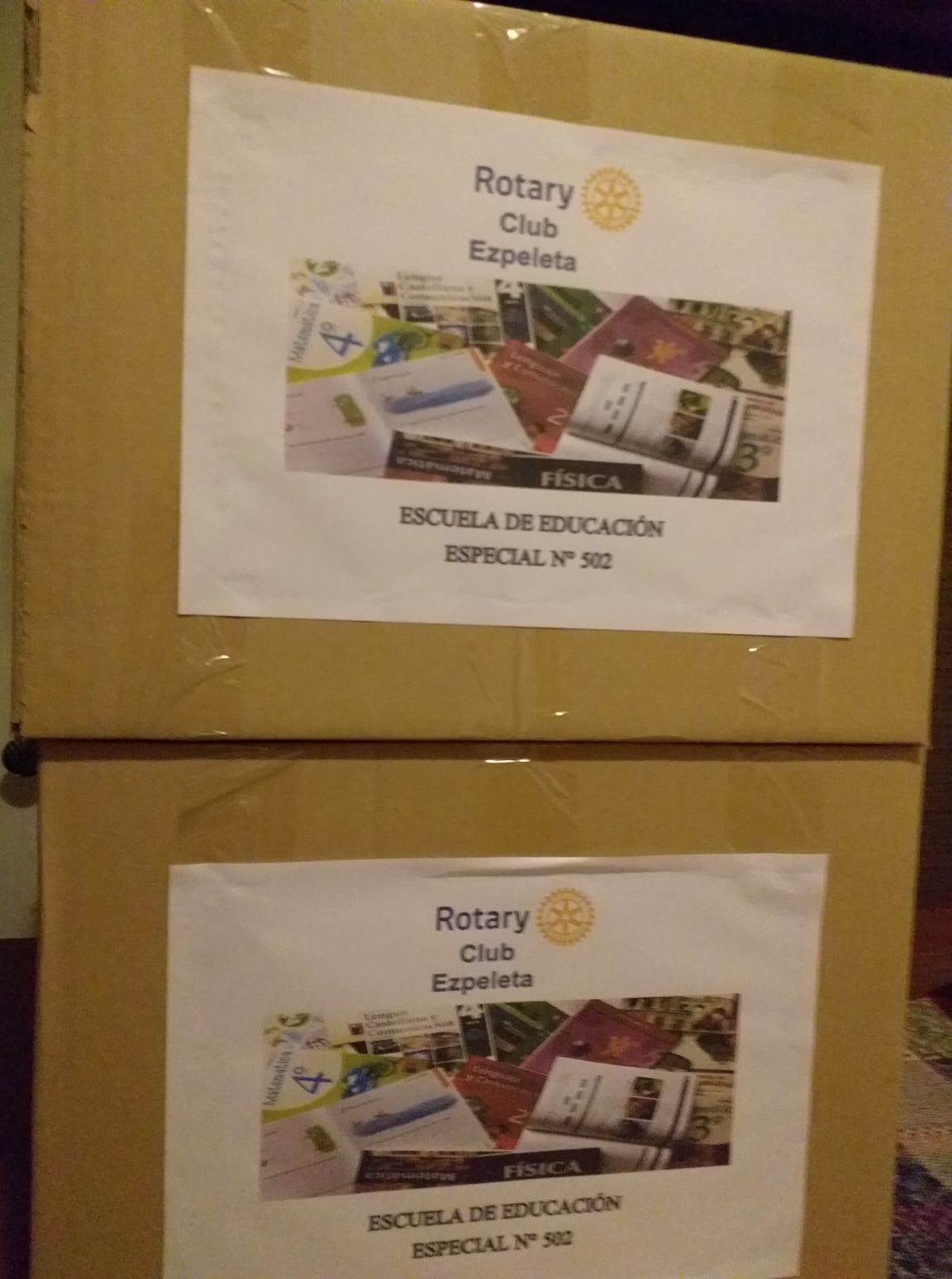Entrega de material bibliográfico a Escuela de Educación Especial