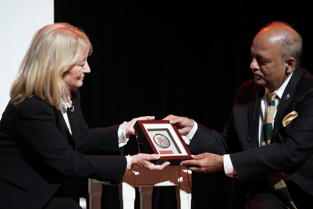 Presidente Shekhar Mehta reunido con las principales autoridades de Uruguay